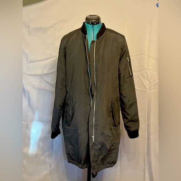 Trench Coat - Picture 2 of 6